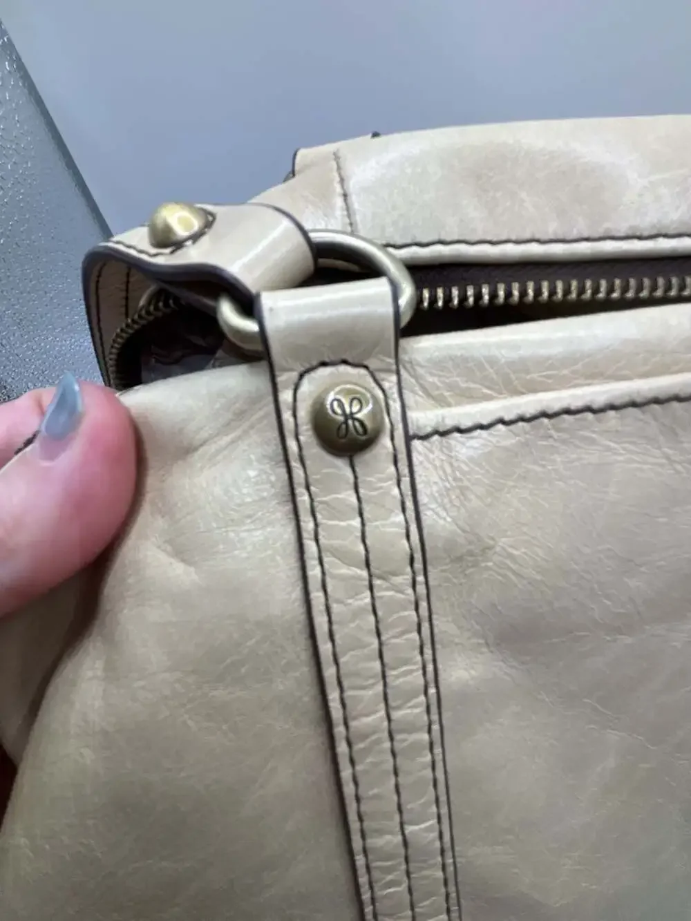 Hobo Flourish Beige Leather Shoulder Bag Tote Handbag